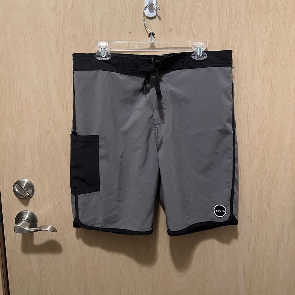 Mens tavik swim trunks